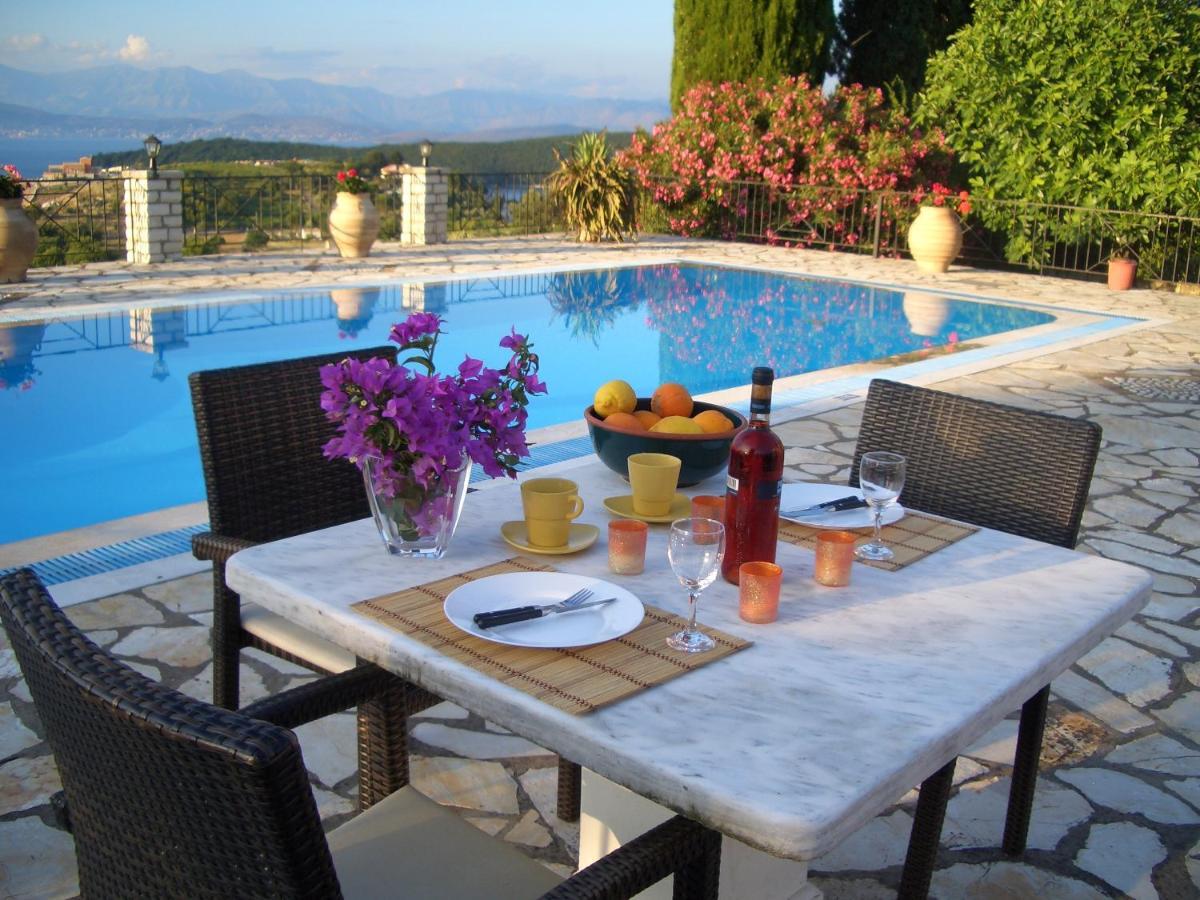 Villa Bacchus Kassiopi Corfu ภายนอก รูปภาพ
