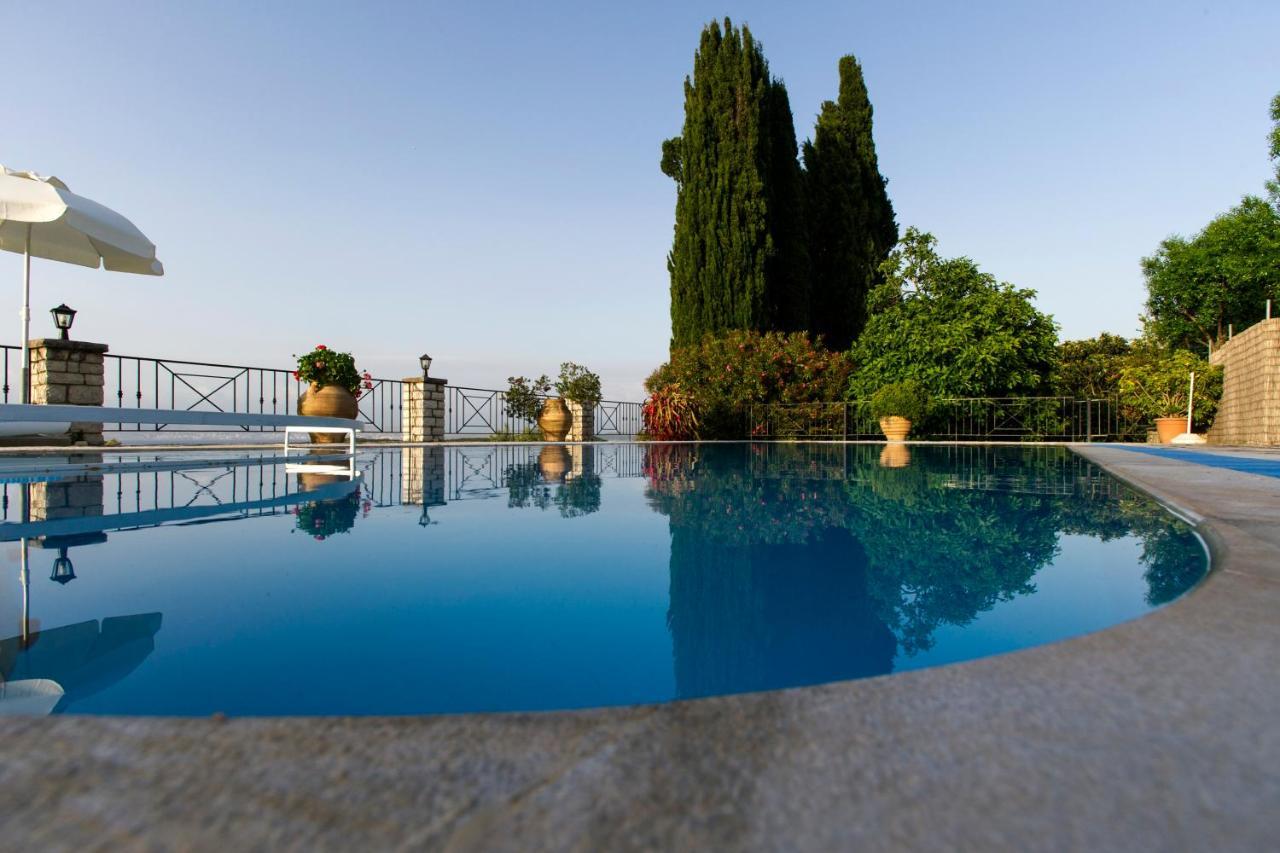 Villa Bacchus Kassiopi Corfu ภายนอก รูปภาพ