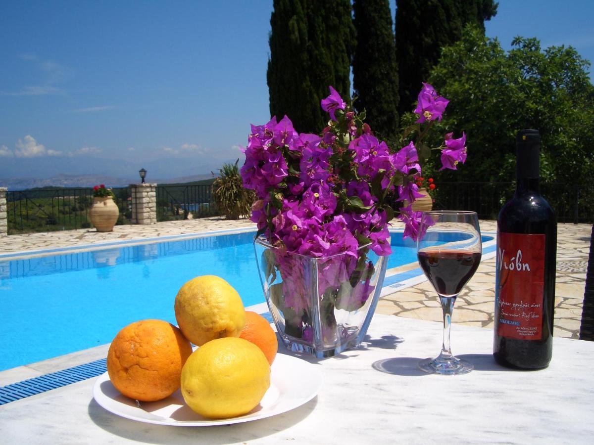 Villa Bacchus Kassiopi Corfu ภายนอก รูปภาพ