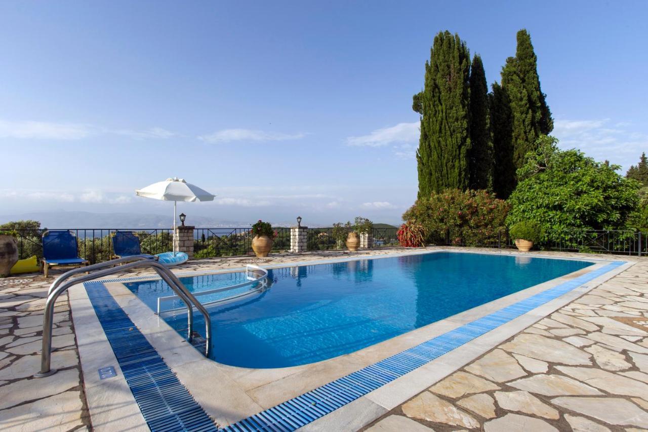 Villa Bacchus Kassiopi Corfu ภายนอก รูปภาพ