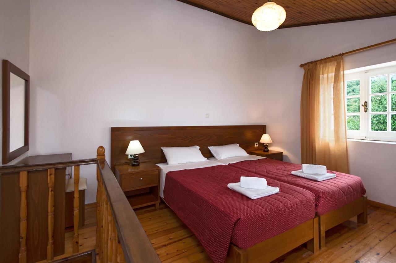Villa Bacchus Kassiopi Corfu ภายนอก รูปภาพ