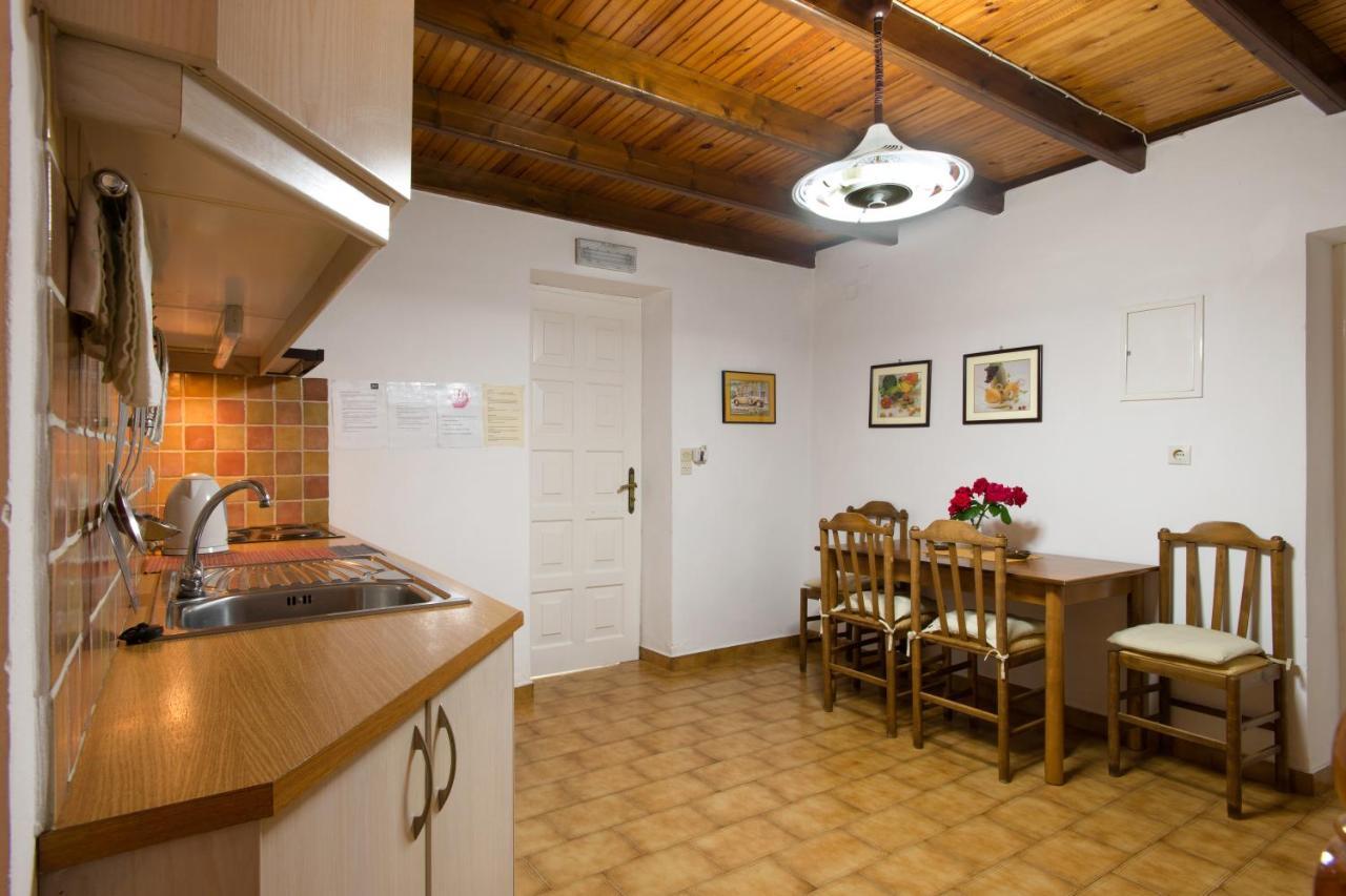 Villa Bacchus Kassiopi Corfu ภายนอก รูปภาพ