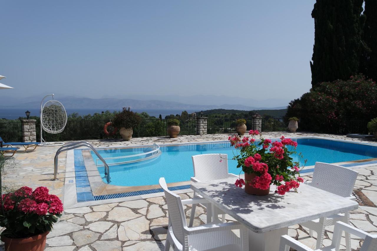 Villa Bacchus Kassiopi Corfu ภายนอก รูปภาพ