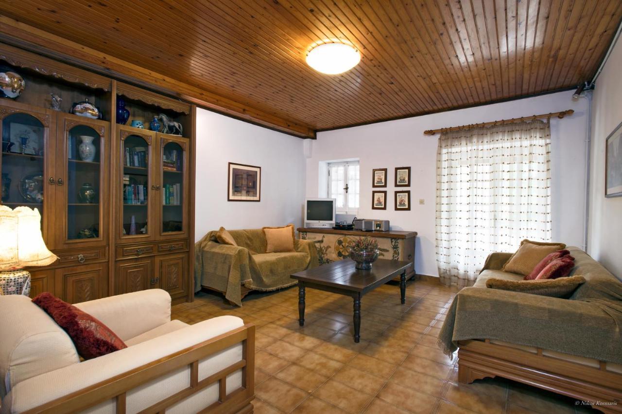 Villa Bacchus Kassiopi Corfu ภายนอก รูปภาพ